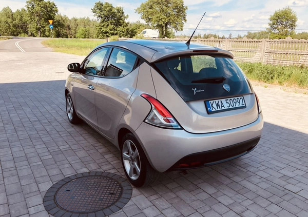 Lancia Ypsilon cena 20900 przebieg: 82550, rok produkcji 2011 z Nowa Ruda małe 191